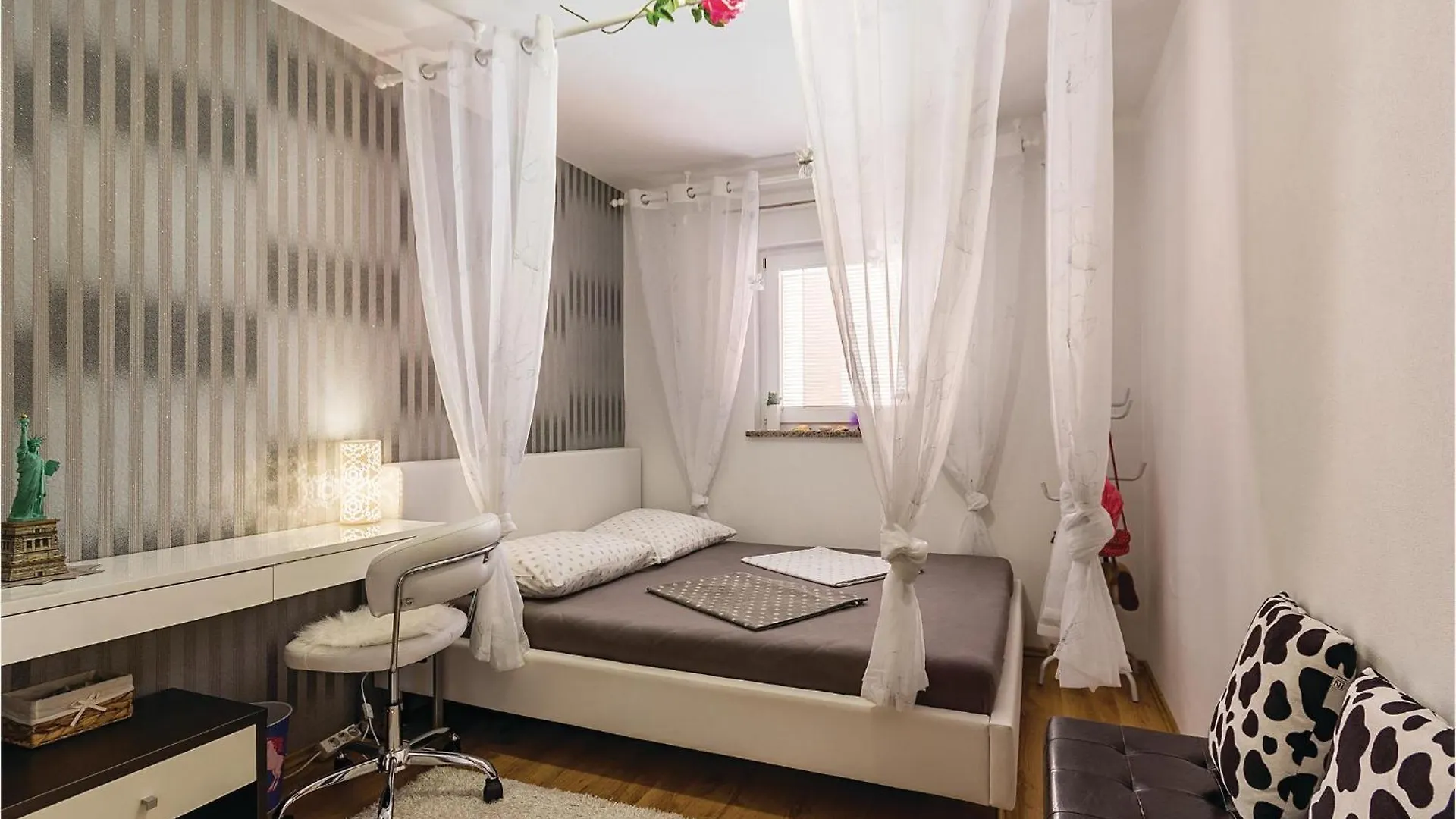 Cozy Apartment In Galizana With Wifi